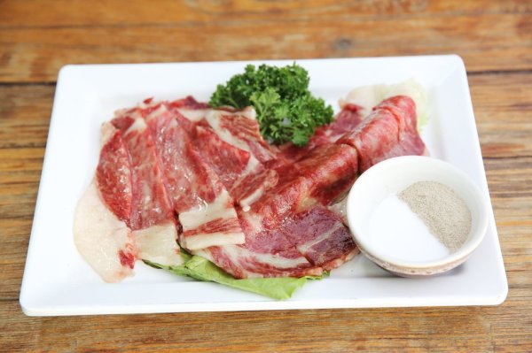 The beef in the supermarket can also be fried soft, tender and juicy. The tutor adds one more substance to 