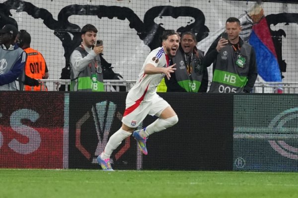 Romano: Cherki s transfer fee is 35 million euros + 6 million euros floating. The contract is signed within 24 hours of physical examination