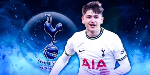 😍At the age of 17, the net worth has reached 18 million euros! British media: Tottenham renews contract with 17-year-old Mickey Moore