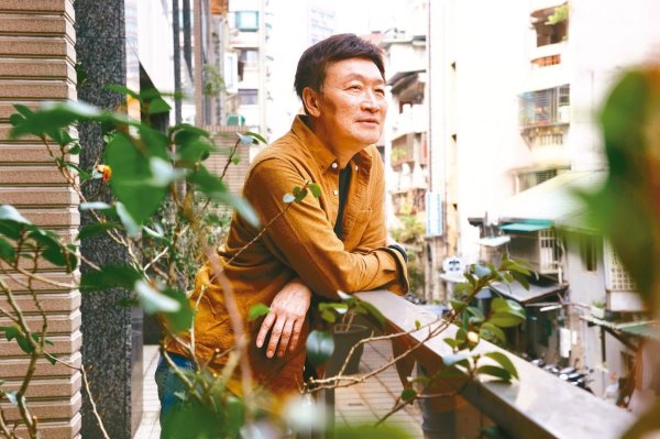 How can we get out of our sorrow when we leave the world with love? Zhu Quanbin: Slow down your pace and clear the meaning of life and find your true self