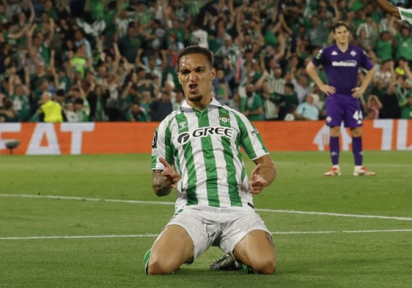 Anthony: My only choice is Betis, but I am also very grateful to Manchester United