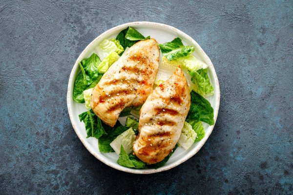 Which food has the most tryptic acid? Not a banana! Eat 6 more foods to give you a good mood